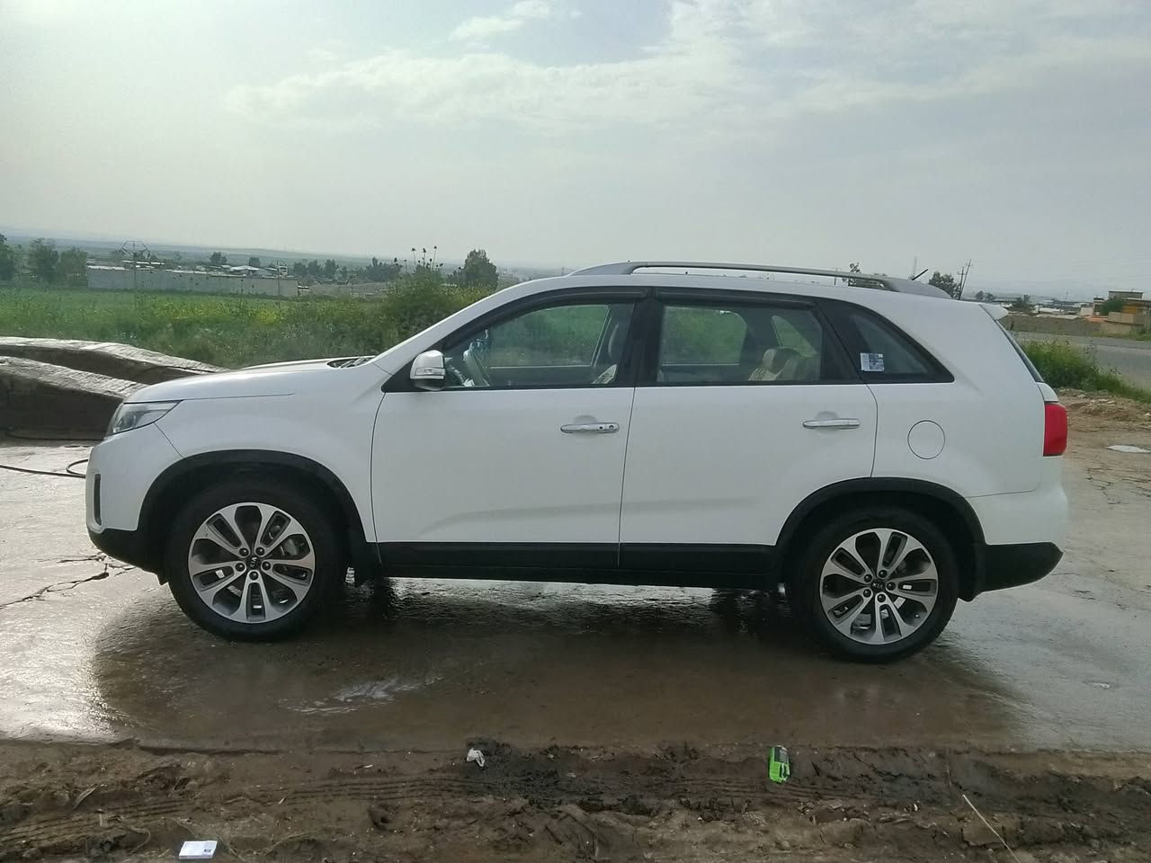 سورنتو 14محرك 6سقف بانوراما رقم نينوى بأسمي سنويه جديده هزه جديده بدون صبغ بدون تبديل سيارة جديدة خير من الله للبيع او مراوس بمرزي 13وفوك ناصي نظيف وترهم بيع سعر 185بيه مجال..***********
