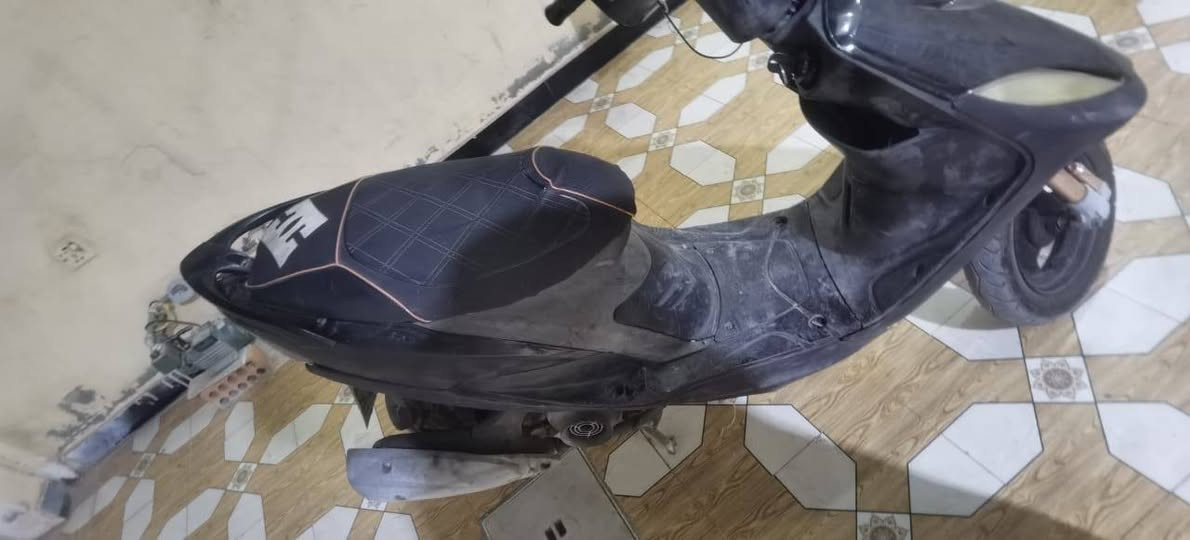 سلام عليكم ورحمة الله دراجه ماكس للبيع السعر 550بي مجال الدراجه بدلتلها محرك جديد شراي اتصال ***********
