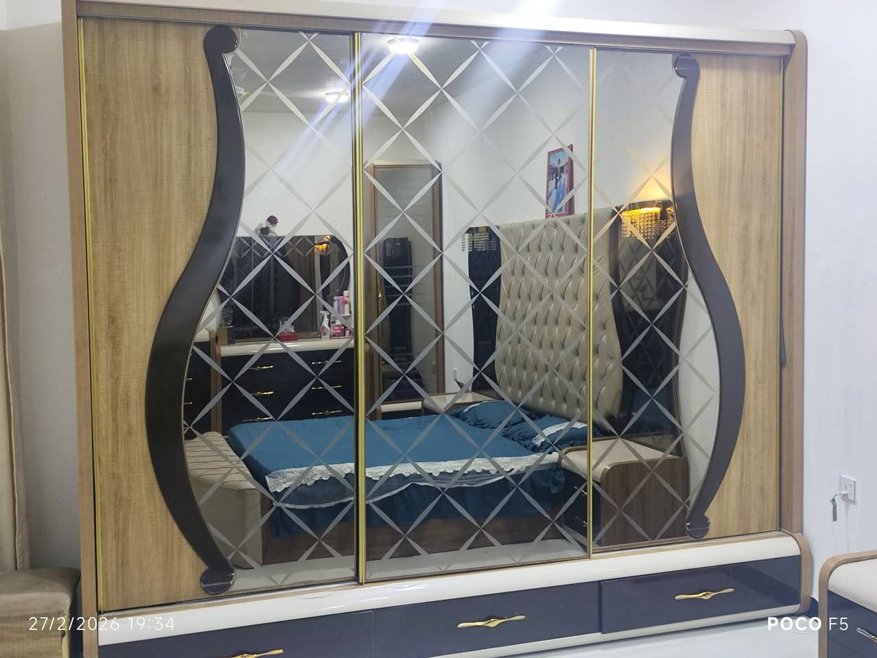 غرفه نوم للبيع ٨ قطعه نضيفه بسعر مناسب ‏‪***********‬‏
