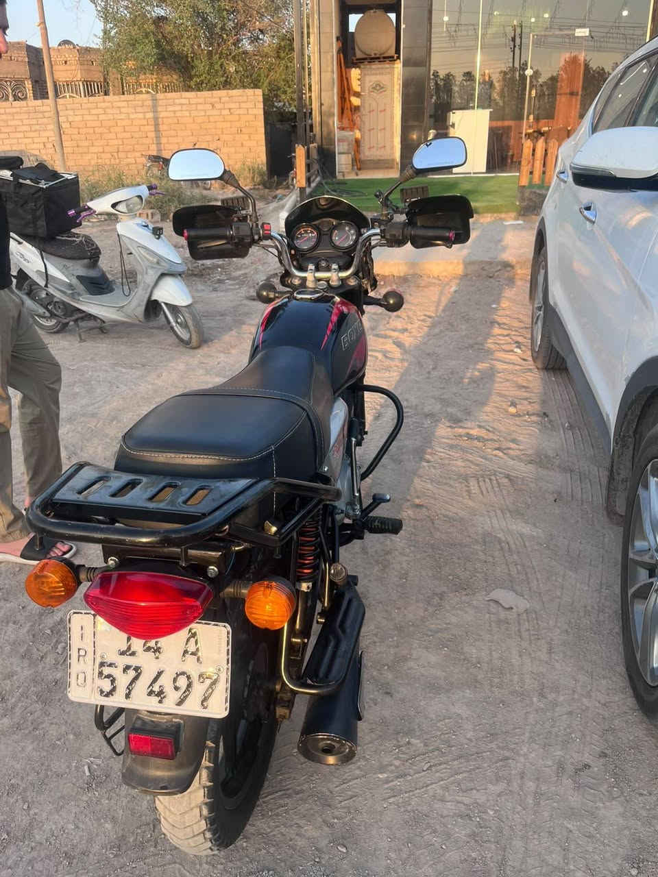 بوكسر رقم موديل 2023 نضيفه كلش سعر مليونين وميه بيه مجال حك جيه
***********
