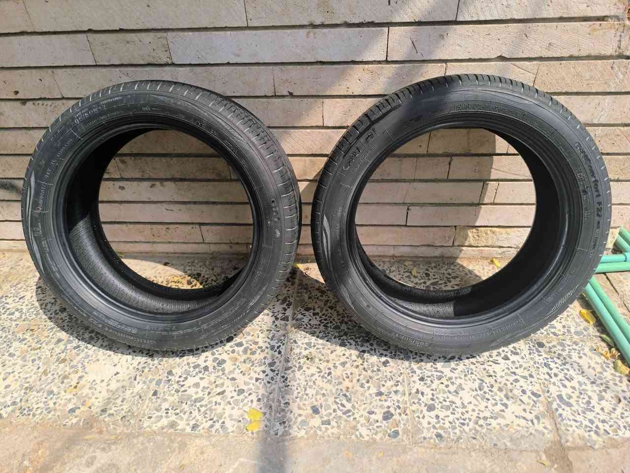 زوج تايرات، اجن ويا سيارة أريزو من الشركة، وحالتهم نضيفات جداً.
📌 المقاس: 205/50 R17
📌 العدد: زوج (تايرين)
📌 الحالة: نضيفات جداً
مكاني نجف حي مهندسين قرب مطعم خيمه 
رايدهن ب55 وبيهن مجال بسيط 
 ***********
