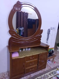 ميز تواليت • مستعمل • البصرة السيمر