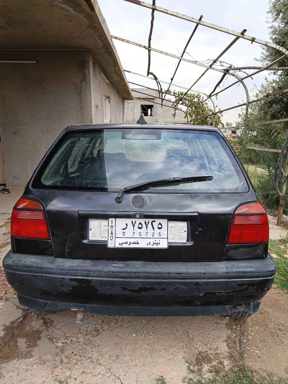 كولف نفخ موديل ١٩٩٣ بيها كابون كير ومحرك كفالة ما بيها صبغ ولا ضربة بيها خيسان بالدوسة فقط الباقي كفالة سعرها ٣٤ وبيها مجال بسيط ***********
