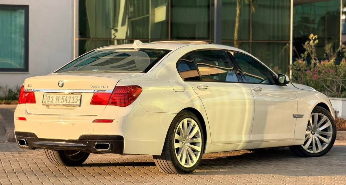 بي ام دبليو 750Li • ٢٠١٢ • بغداد سماية