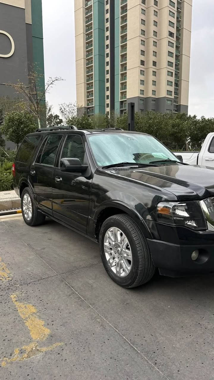 موديل ٢٠١٣ شريكه نيڤا سفري ئيره 
مواسه فات فول لميتد 
چه مه له غو بونيد بوياخ مه كينه ي كراوه ته وه ١٦٠ مايل روشتوه سعري ١٤٠ مه عامه له ژمارە تەلەفون *********** السليمانية, العراق
