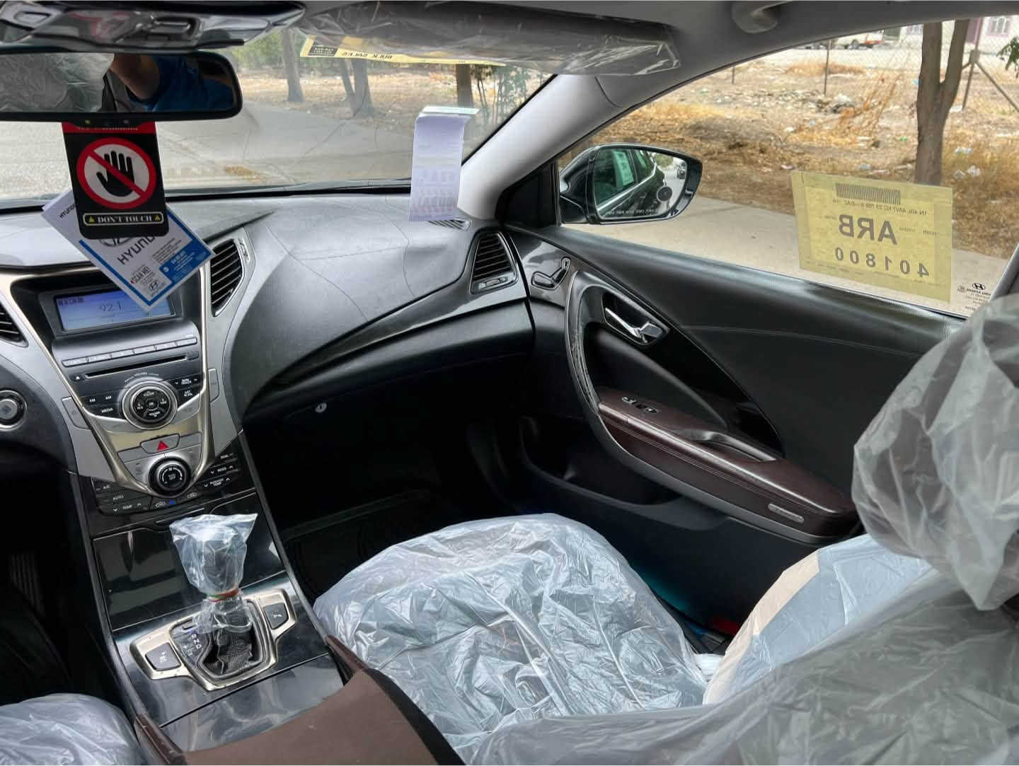 Hyundai Azera
موديل 2011 خليجي 
للبيع فقط بدون مراوس بدون اقساط 
محرك (6 سلندر ) مفتوح شرط لا صرف ولا بخار 
رقم اربيل دولي هزه سنويه جديد لل 2031 

مواصفات سياره
ويل كروم مرايات شفط بانوراما وترحيب ليد امامي حساس خلفي امامي بلاد تحكم ستيرن طرفين كوشنات جلد و كهربائي و هيتر  بلاد داخل لونين بلاد مسجل bluetooth + USB + Aux.. برده خلفيه كهرباء بلاد وبيبان خلفيه برده وكومه مواصفات بعد معروفه...
سياره صدر أمامي خلفي جديد كهربائيات كل شغال تبريد شغال تخم تايرات جديد 

صبغ :. نص باب سائق بدون دواخل شرط 
سعر...(92$) وبي مجال لطيبين 

رقم هاتف:.( *********** )
رقم هاتف:.( *********** )
عنوان:.كركوك 📍
