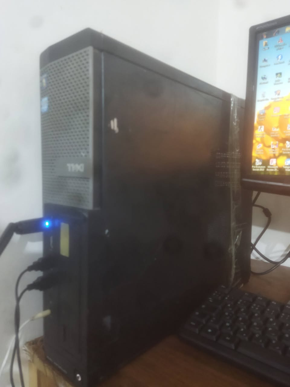بي سي (الحاسبة )

✨المواصفات:
✅الجيل الثانيIntel core i3
✅كRAM 4GB
✅ك HDD 500GB
 ✅الشاشة 19 بوصة 
✅وWi_Fi
مع جميع الكابلات الأصلية 
--------------------------------------------
ويجي وياها  ماوس +كيبور

ويشغل الالعاب مثل:
✅ دلايفر + بيس 2013 +GTA /وغيرها من الألعاب 
--------------------------------------------
 جيد في الاستخدام اليومي :
1- في العمل المكتبي
2- في التصميم 
3- في الالعاب 
4- في الدراسة 
5- في مشاهدة الأفلام والمسلسلات 
-------------------------------------------
سعرة = 350وبيه مجال
للاستفسار اتصل على ***********
متواجد على الصفحة وعلى الرقم ✔️
