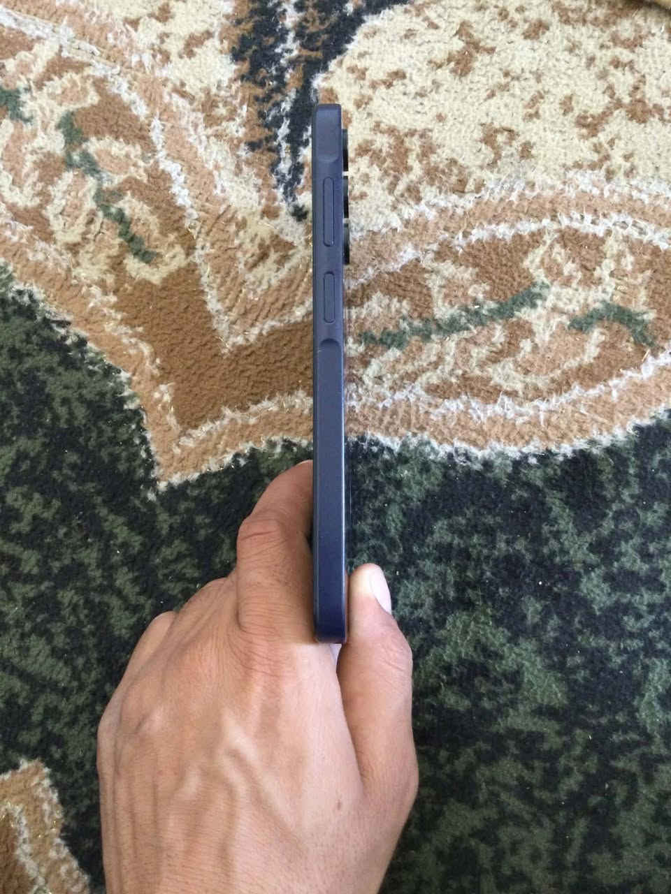 السلام عليكم مبايل A15 للبيع ذاكرة 128بي فطرين بل شاشه 60فريم السعر 100قفل قفل متواجد خاص وعل رقم ***********
