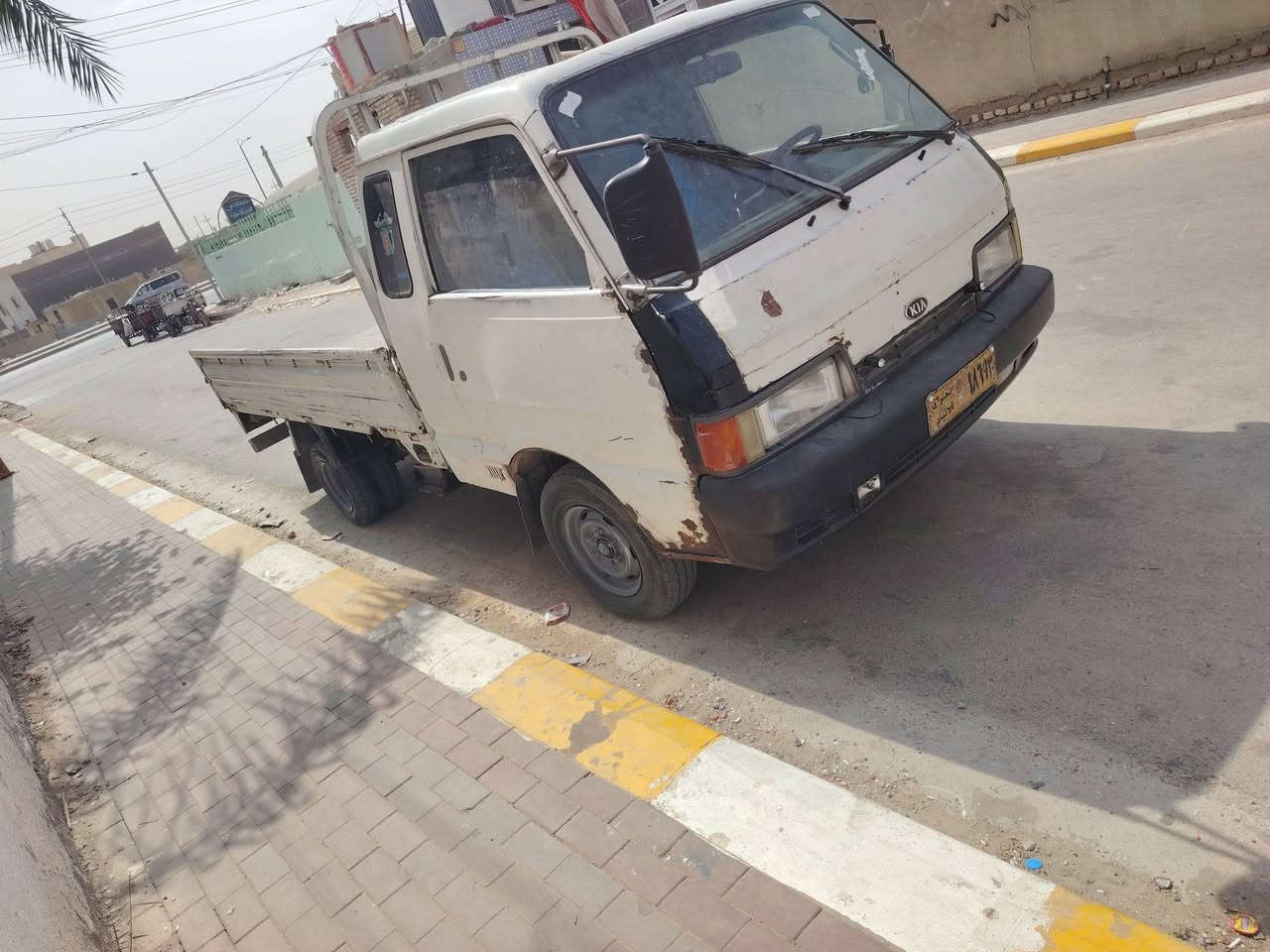 السلام عليكم اخوان كيا بنكو موديل 95 سياره جديده وجاهزه منه للشغل مكينه وكير واكسن وشاصي مكفولات كفاله عامه رقم صدامي راعيه ماندله اتكفلك سرقه وعشاير مستمسكاته موجوده السعر  23قفله قفله داخله حصه كاز كل المحافظات عنوان ناصريه مركز  ***********

