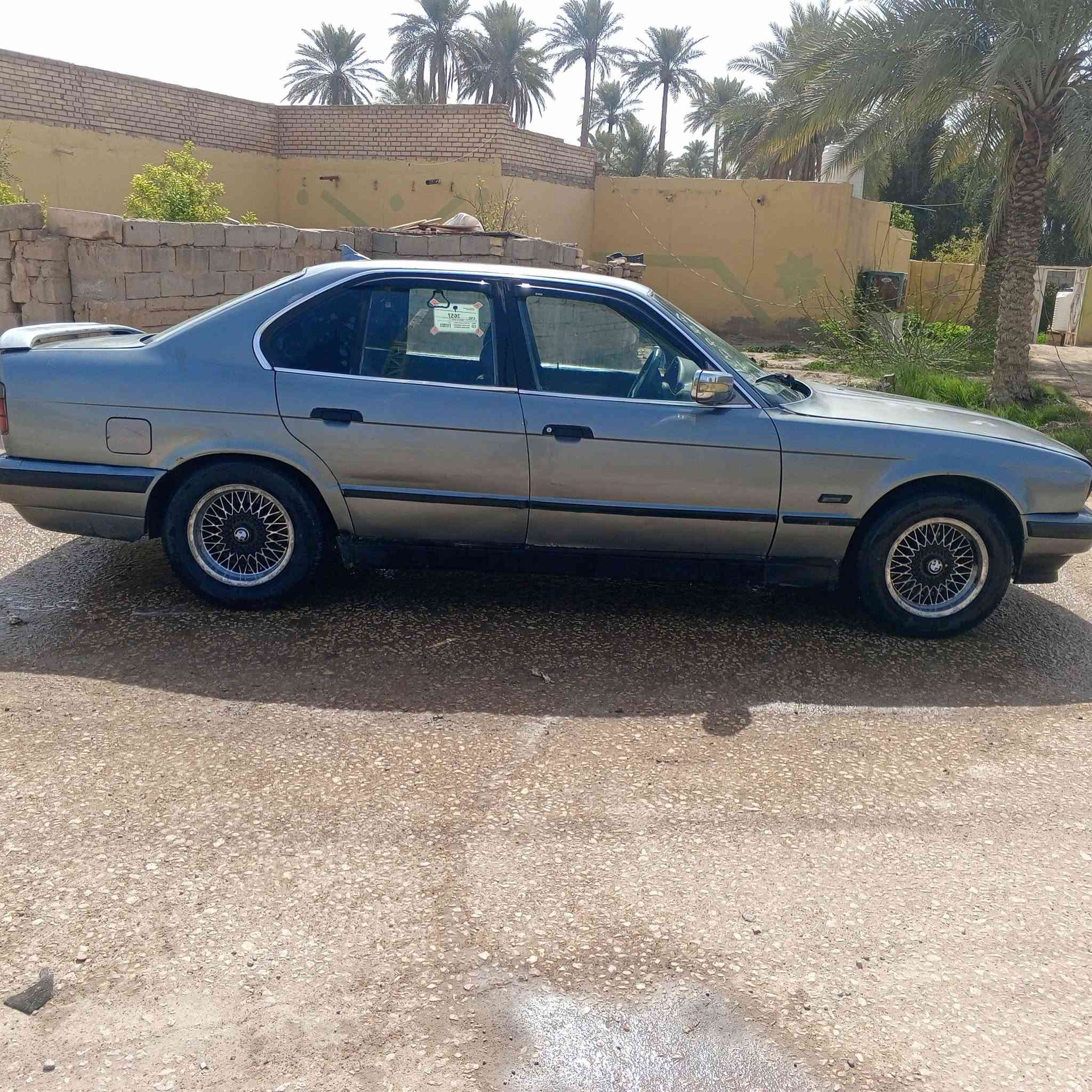 السلام عليكم بيئم موديل 93 حجم 525 اوتماتيك محرك مسكر بلادي فانوس جاهزه مكينه كير كهربائيات العنوان بابل القاسم وبالإضافة الحمزه الغربي أيضاً متواجد الرقم *********** واتساب موجود السعر 45 وبيها مجال ترهم مراوس
