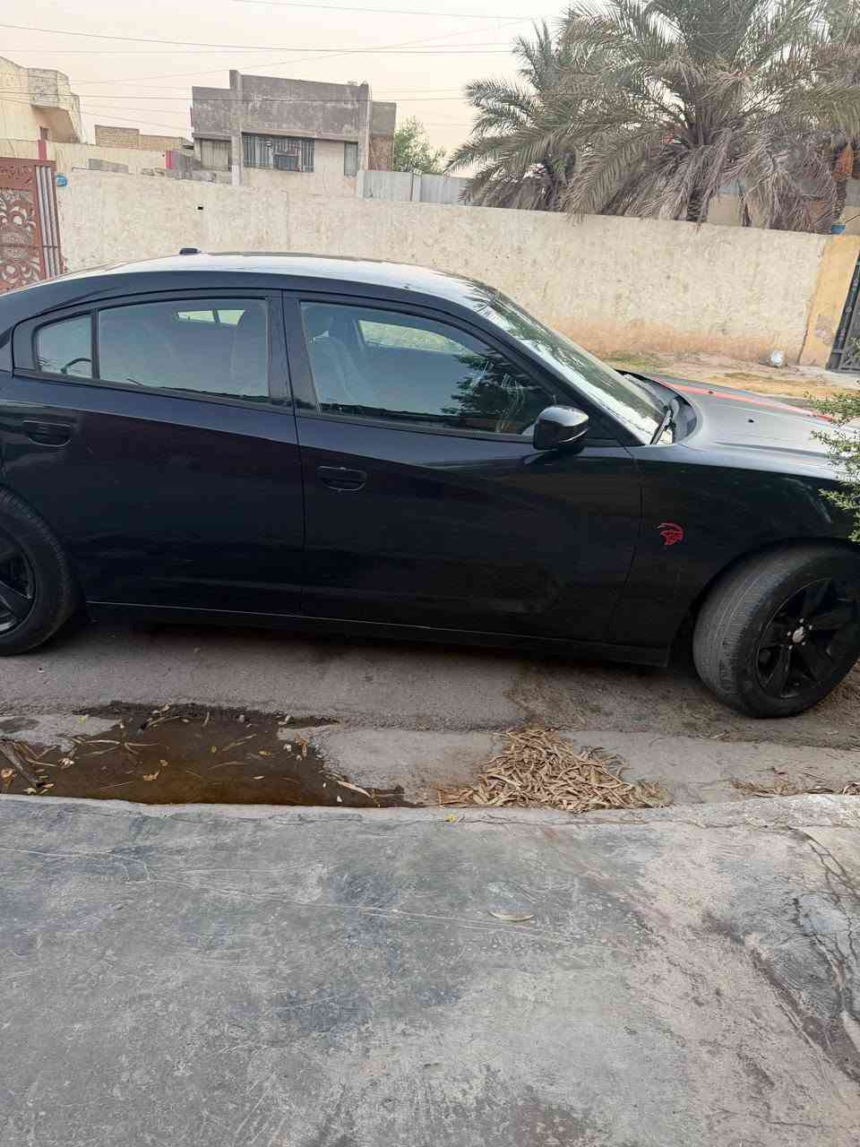جارجر مديل 2013  سعر118 رقم بغداد تحويل مباشر حادثة جاملغ وبنيد وجاملغ خلفي سياره جاهزه محرك 3600 سياره خير من الله مكاني بغداد ***********
