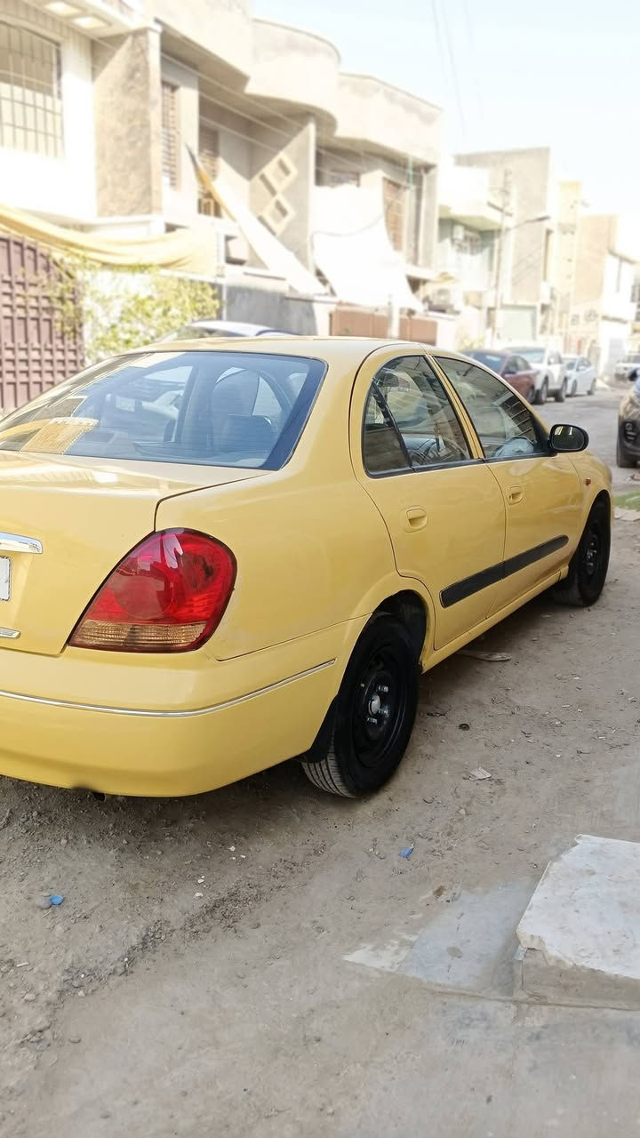 نيسان سني 2009 ياباني ابو التفاحة رقم بابل دولي وين متريد تحول كير محرك مكفولات تبريد ثلج باتري جديد صدر امامي جديد منضومة بانزين جديدة دوشمة جلد تنتة مغلفة
السيارة جديده وجاهزة بيه جاملغ امامي بدون دواخل
العنوان بغداد الغزالية السعر 68 وبيه مجال للشراي 
للاستفسار الاتصال ***********
