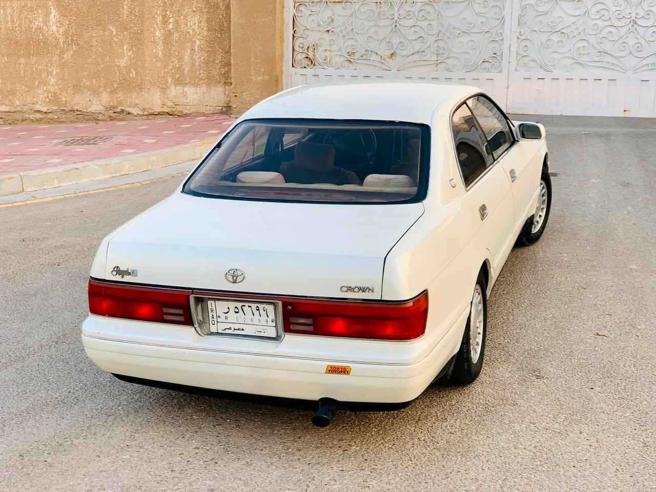 السلام عليكم ورحمة الله
للبيع بطه منفصل موديل 1995 رقم انبار 
بأسمي تحويل مباشر 
گير ومكينه VVT فيشه وحده 
شرط حاويه 
السياره كفاله من كص ونقل وعيب وضربه واصوليات وحتى خياس مابيها 
جاهزه من تخم تاير كهربائيات حداديه غرفه تغليف ارضيه وتنته ويل جديد حلوه السياره ومكفوله ومال جناي 
مكان السياره كربلاء 
السعر 53 وبيها مجال 
للاتصال،، ‭***********
