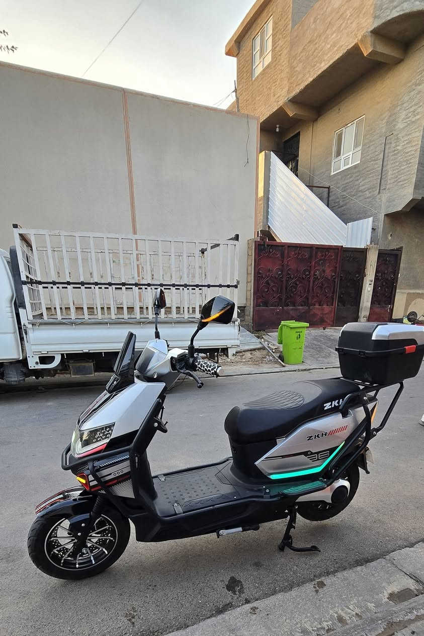 موطور شحن للبيع
(6) باتري مسطره اكبر حجم

ملف 2000w

نضام بارك P

تشيغل بصمه کارت مفتاح

نضام بك R

سرعه الحقيقية 80✅️

85 كيلو بالشحنه

السعر 950✅️

خاص او ***********
