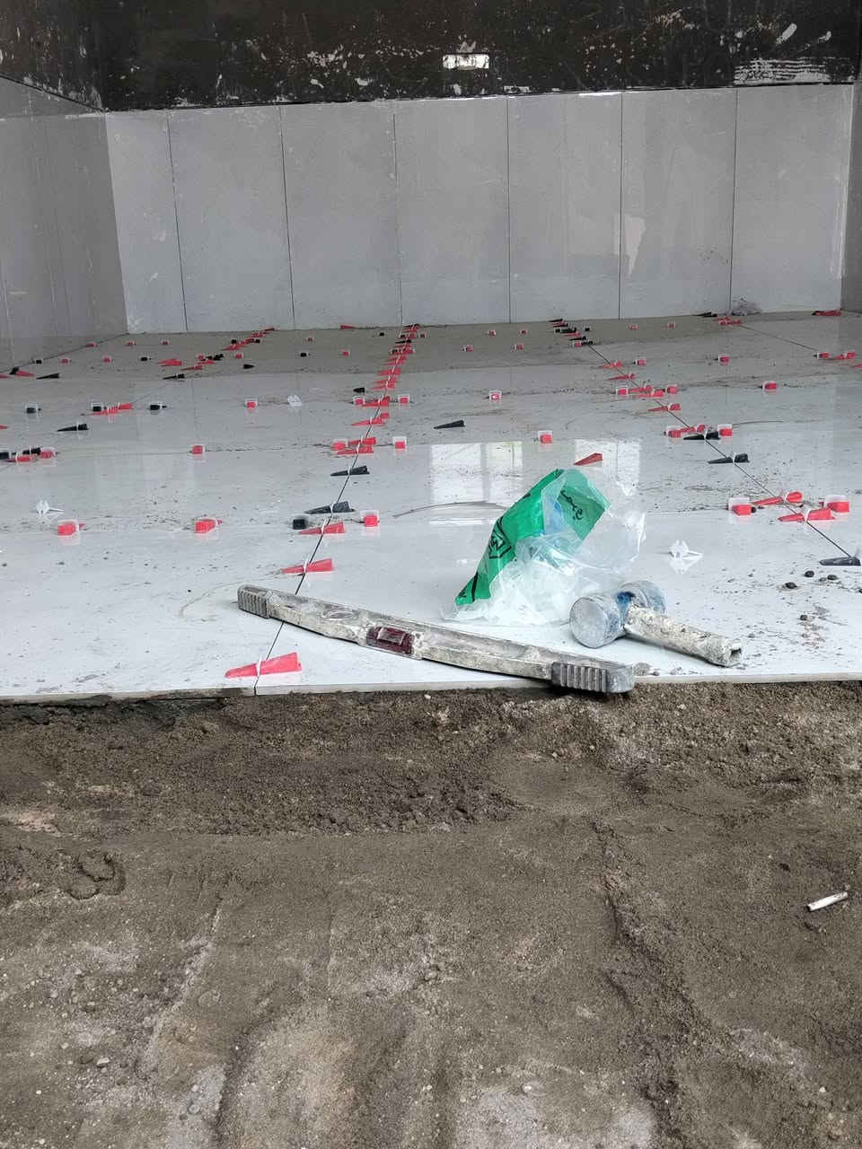 خلفه سيراميك • درجة اولى • متفرغ