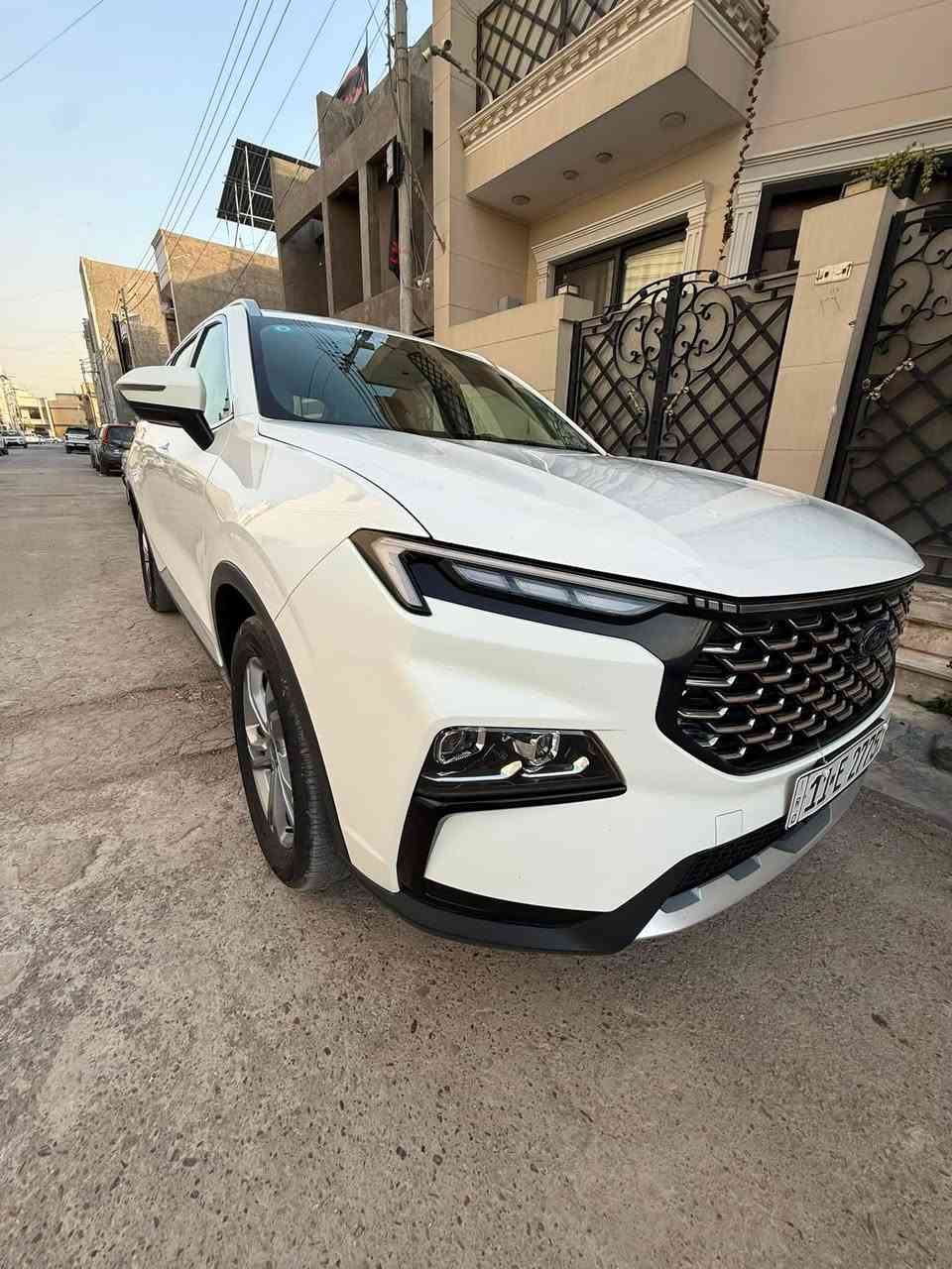 🚗 للبيع | فورد تيريتوري 2024 – فئة ترند استلام 2025

✨ اللون: أبيض 
📅 الموديل: 2024
🚘 الفئة: Trend
📍 الممشى: 35,000 كم فقط

🛡️ ضمان شركة القاصد ساري وباسمي

المواصفات والإضافات:
✅ دواشم أرضية جلد فاخر
✅ كشنات (مقاعد) جلد فاخر
✅ تغليف الجناح الخلفي (الشنطة) لحماية الأرضية
✅ بانوراما
✅ السيارة نظيفة جداً من الداخل والخارج
✅ جميع الصيانات الدورية منتظمة
✅ جاهزة للفحص بأي مكان والباقي الأمور معروفة من شاشات مساند
✅ كامرة حساسات المواصفات المعروفة

💰 السعر المطلوب: 29,000,000 دينار عراقي (قابل للتفاوض للجادين)

👨‍🔧 الاسم: علي
📞 الهاتف: ***********-***********
📍 العنوان: بغداد

سيارة استخدام شخصي، نظيفة جداً ولا تحتاج أي مصروف،
