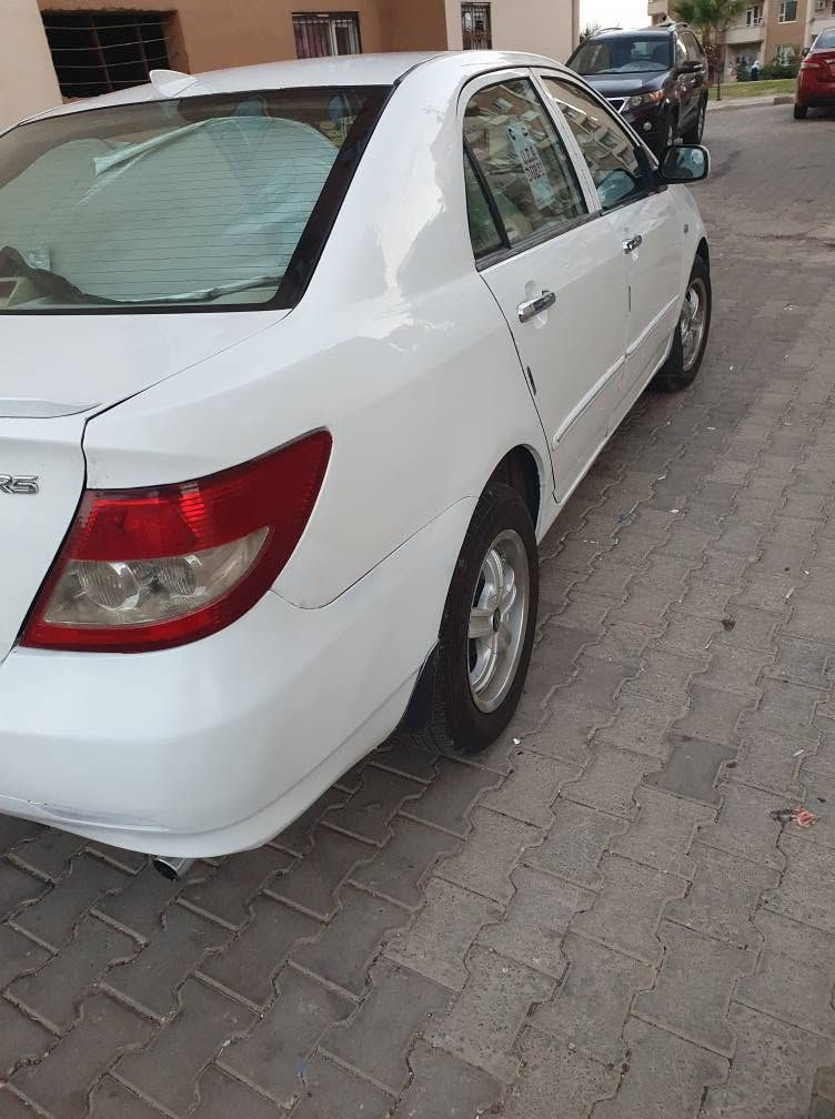 BYD F3 2009 بي  واي دي   موديل ٢٠٠٩ 
محرك 1.6 وكير مستبوشي ياباني 
تبريد ثلج 
بيها صبغ قطعتين باب وجاملغ امامي 
شرط التحويل والوكالة
السعر ٤٩ وعليها ٤١٠ الاف غرامة تنزل من سعرها
للاستفسار *********** موصل, نينوى
