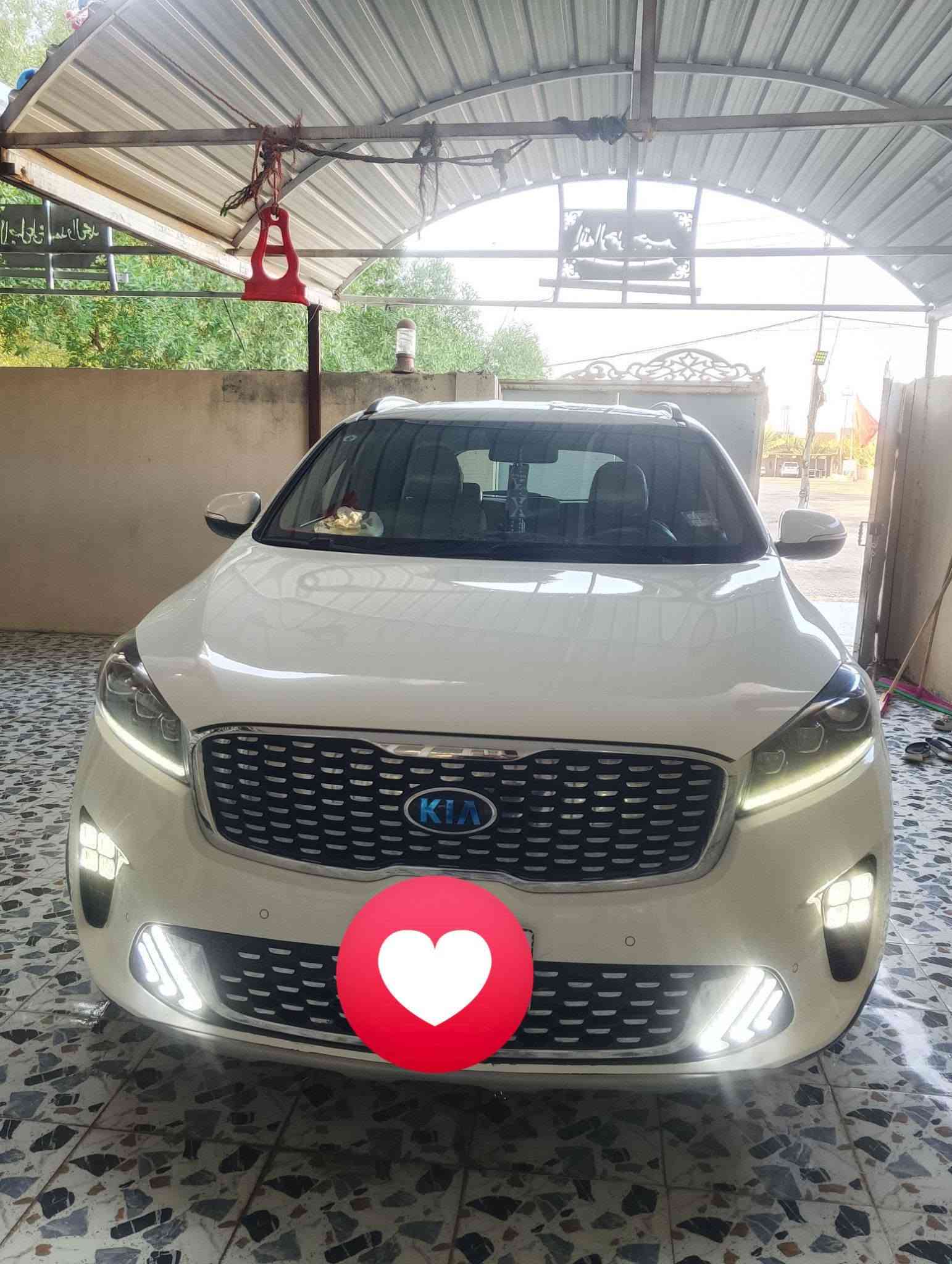 سلام عليكم سورنتو للبيع موديل 20خليجي فول مواصفات عدا البنراما رقم واسط بسمي سنويه لل2032 ماشيه 102 مكفوله كفاله عامه للاستفسار لاتصال ***********

