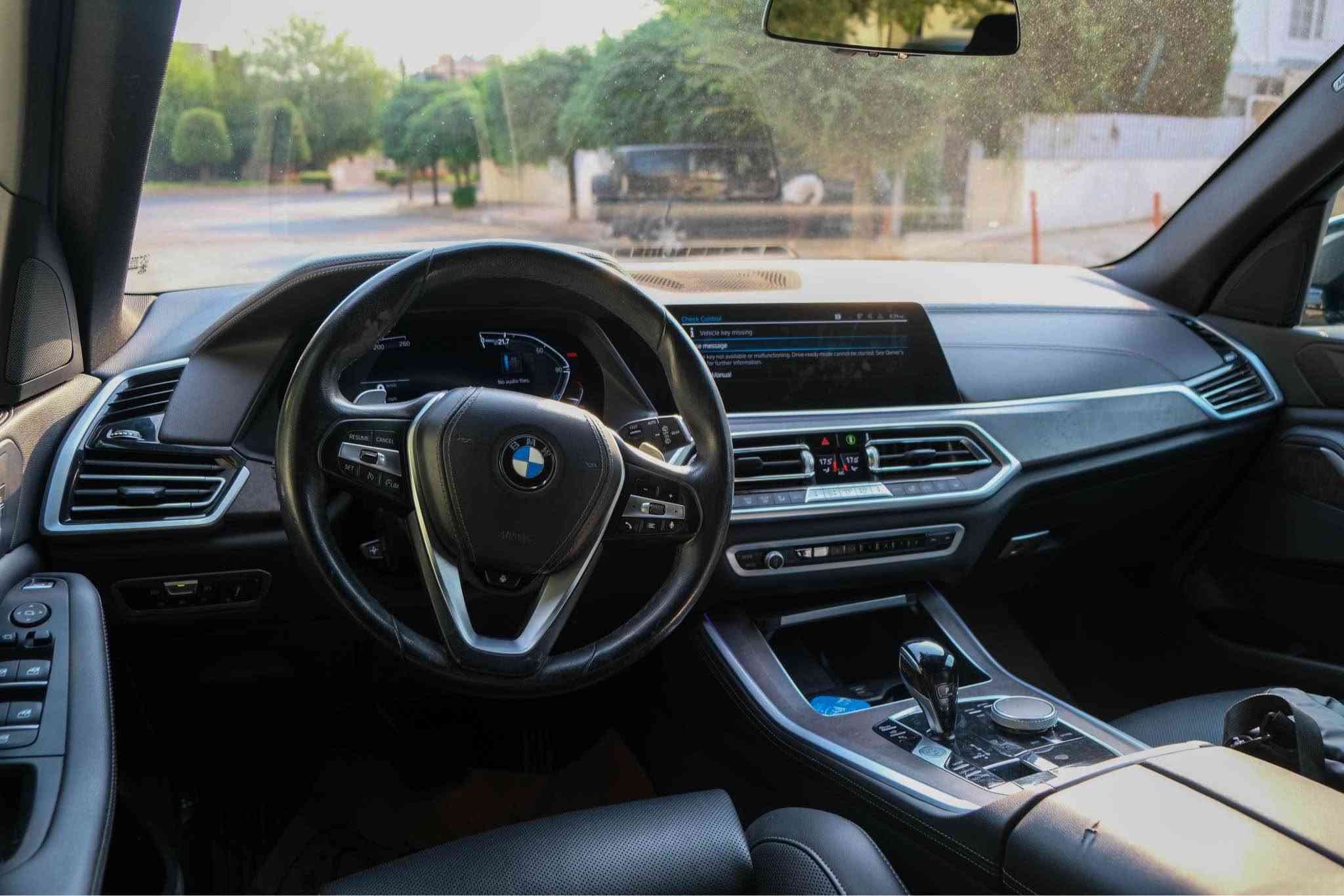 اكس٥ ٤٠i • موديل ٢٠٢٣ • بدون صبغ
