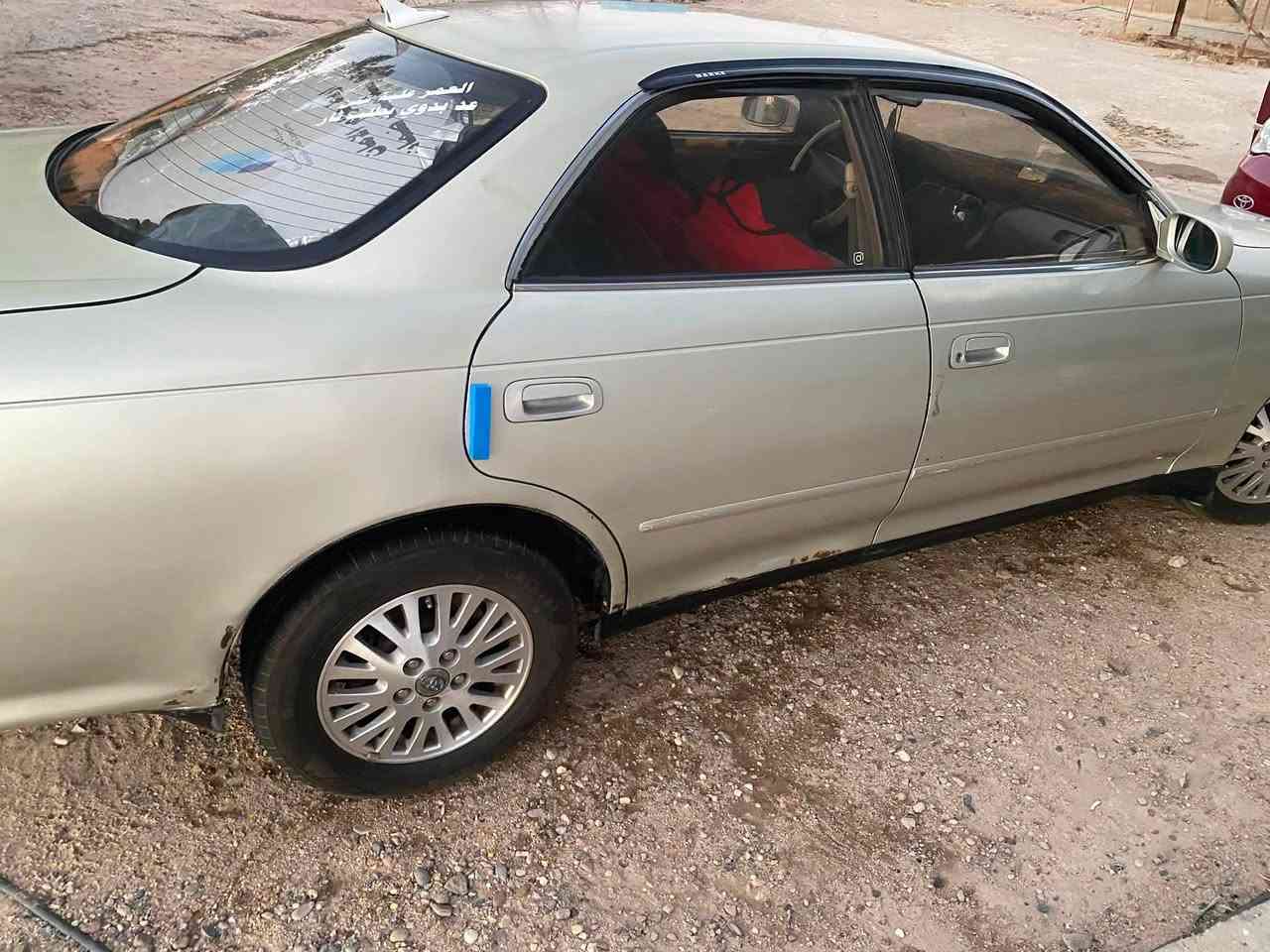 مارك نفخ مديل 2000 مكفوله من الكص والنقل والضربه القويه محرك وكير مكفولات تبريد شغال تخم تاير جديد مشط جديد باور جديد محرك ففتي فيشه وحده قليل الصرفيه مال البانزين دواخل حلوه حداديه حلوه السياره بسمي سنويتها ل27 سعرهه 65 وبيهه مجال رقم الهاتف ***********.   البصره سفوان

