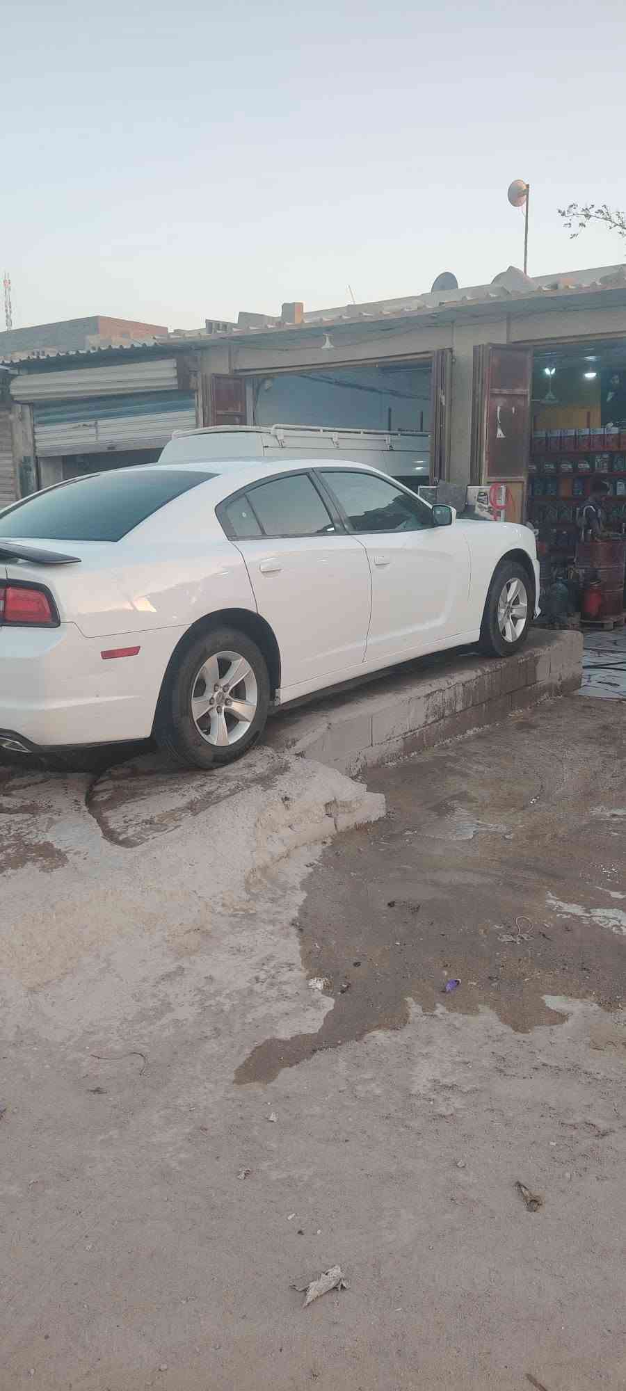 جارجر مديل 14 وارد امريكي بيها تبديل جاء ملق وبنيد بس مكفوبه من الضربه والصبق والمعجون محرك 360 تبريد حداده اكسن كير شرط الفحص امراوس عادي اورس  السعر 150 مكان السياره البصره الزبير للتواصل رقمي *********** استعمل وتساب
