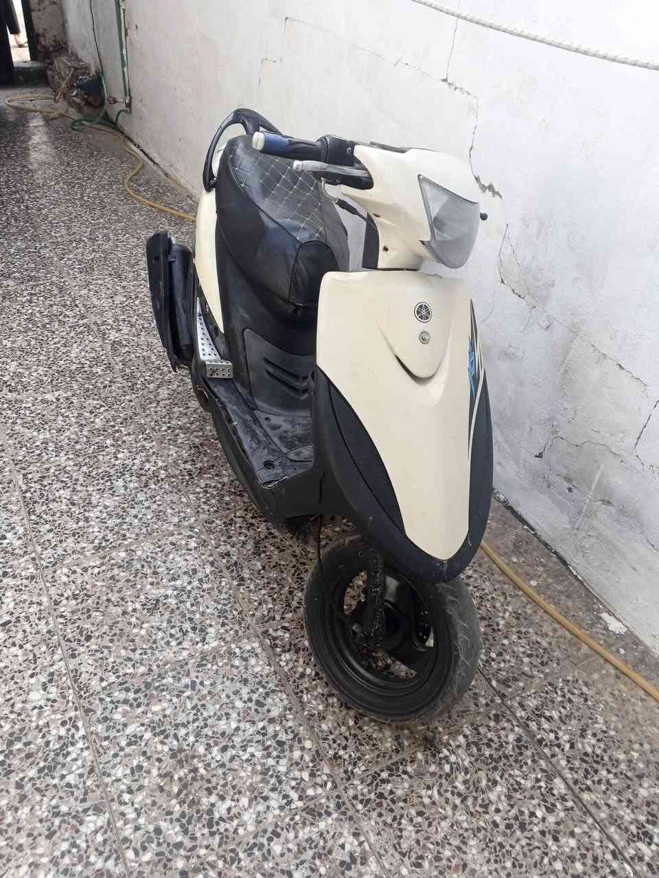 دراجه ماكس عدله للبيع   سلف هندر  بس باتريها ضعيف  من تحمه تشتغل سلف.  سعرها 500 قفل ***********
