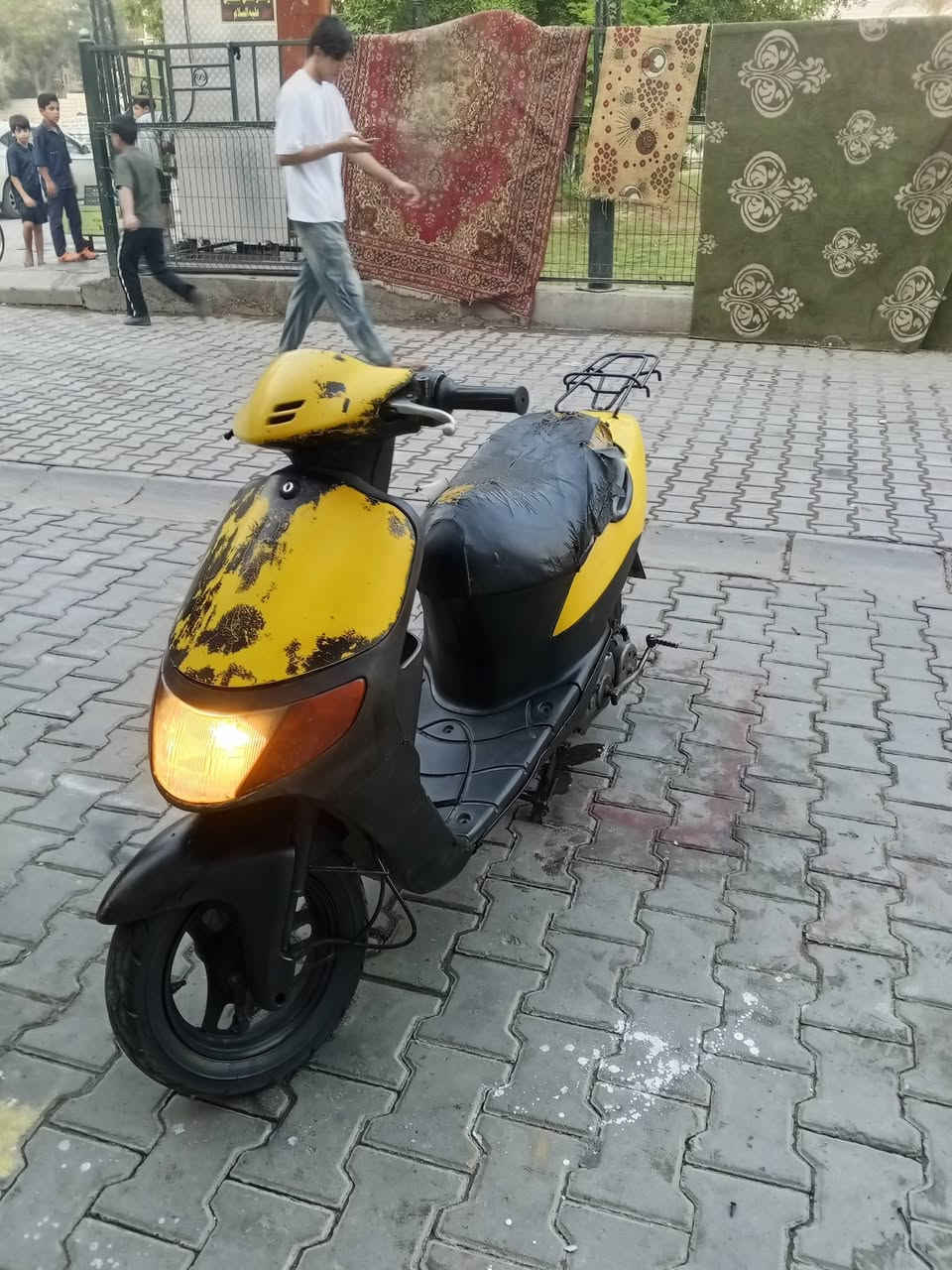 سلام عليكم دراجه60 شغاله وحلوه  بيها خمده لايت عالي ناصي شغال بكلايت شغال دراجه مراتبه سعر125وبيها ومجال مكاني بغداد شعله رقمي***********
