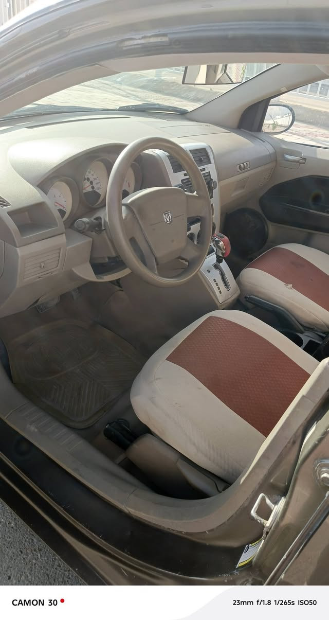 السلام عليكم اخواني الاعزاء
دوج كلبير ٢٠٠٨ مكفوله من ضربه والجفيه ولغرق 
مكينه ٢٤٠٠ الاقتصادي سياره كير جيد جدا مكينه توني شادها حاويه وبيها وصل بلتاريخ حداديه صدر كامل توني مبدله كهربائيات مابيها اي نقص بلاديه السياره صبغ عام مع ملاحظات بسيطه السياره بكربلاء راعيها بكربلاء تحويل مباشر السعر ٤٨ وبيها مجال. //
للتواصل اتصال او وتساب ***********
