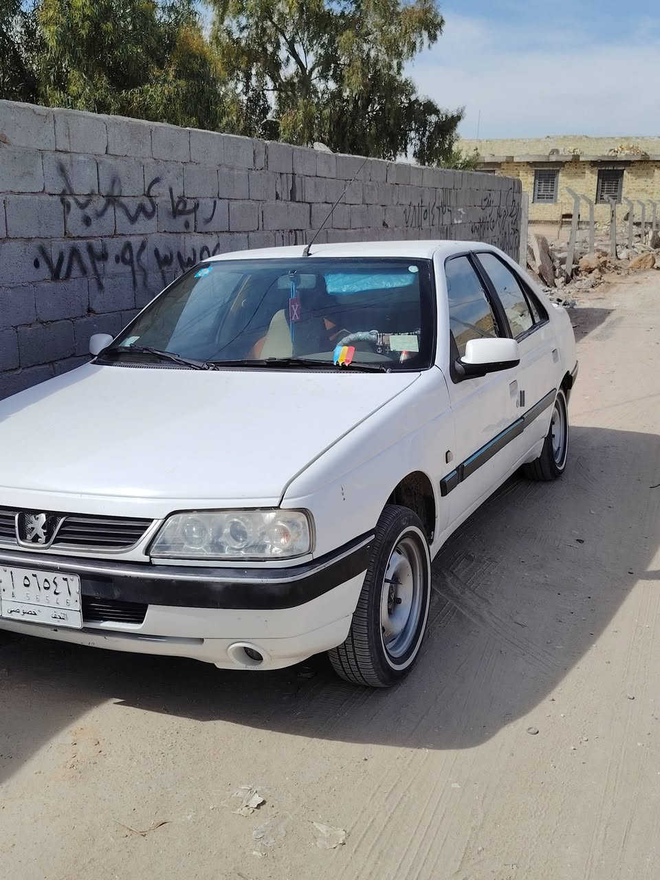 السلام عليكم بيجو اكد 2016
سياره جاهزه بيها جاملغ خلفي وضربه بصيطه بالجاملغ الامامي رقم نجف حداديه جديده وجاهزه السعر 38 بيها مجال قليل اتصال ***********
