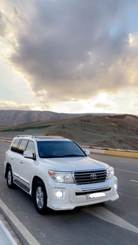 لاندكروز V6 • ٢٠١٣ • ١٧٠٠٠٠ كم