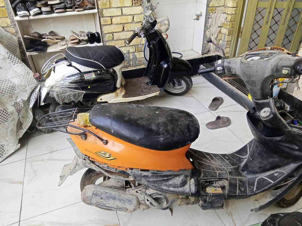سلاعليكم درجة تسع زروف للبيع درجة شغاله بس نقصها قيش وتشتغل لدرجه مجفته مرا وحد سعرها 150 وليريدها يتصل على الرقم ***********
