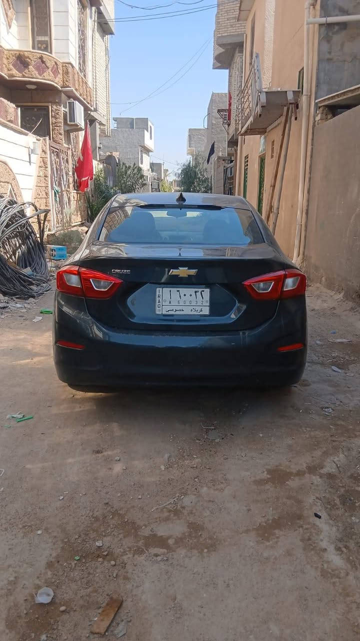 للبيع شوفر كروز 2018
محرك كايم بيه تبخير 
حادثها 3قطع 
للتواصل ***********
