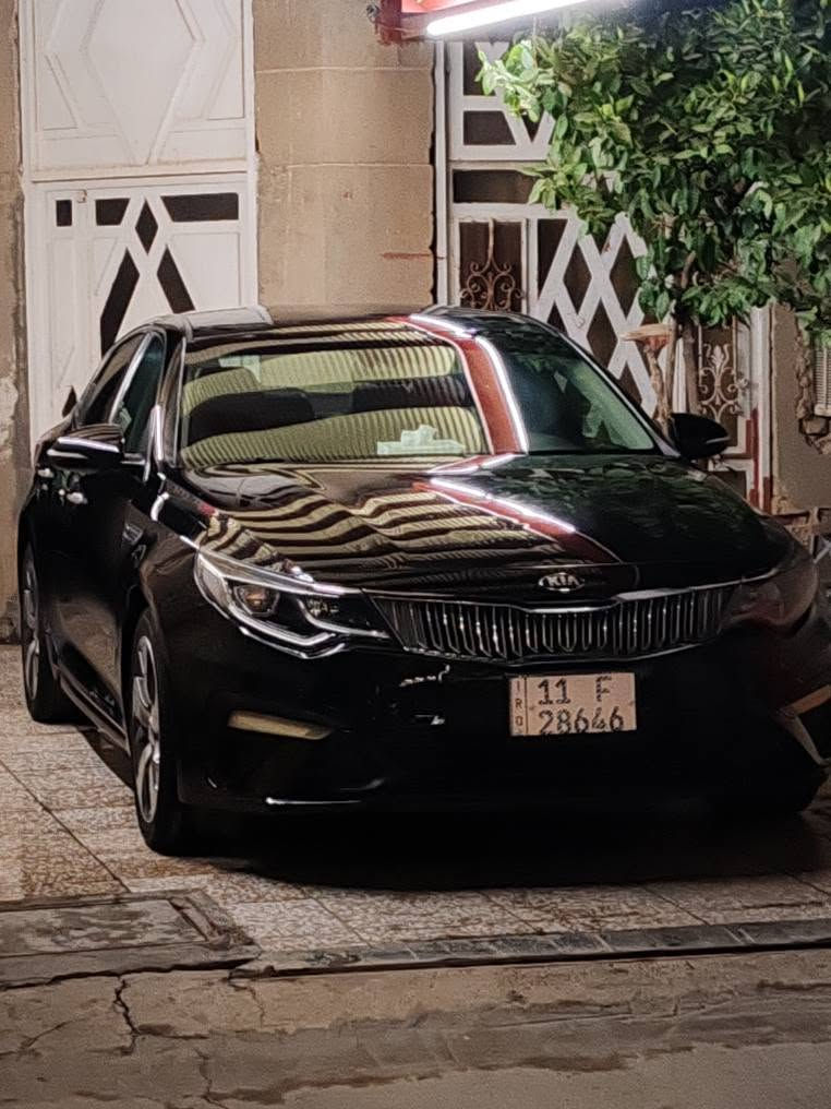 كيا اوبتما موديل ٢٠١٩ فئة S فول مواصفات
محرك تنفس طبيعي GDI سياره بدون قطرة دوانز علئ وضع الشركة گير ومحرك 
ماء زيتي وكالة 
دهن كله اصلي 
السيارة ماشية 75الف ميل
سيارة ولا مسج بالدشبول جيك انجن طافي حجر بيئة بيه سيارة علئ وضع الشركة 
حادثه فقط دعامية مبدله بدون صبغ بدون تبديل
كشنات جلد بلادي 
بصمة تشغيل وابواب وصندوگ 
رادار امامي يعمل تحديد السرعة والمسافة بينك وبين السيارة المقابيلك 
رادار جانبي 
رادار خلفي 
كشن السائق كهرباء 
تبريد منفصل 
شاشة بلادية لمس 8 انج ( تحتوي على نظام اندوريد + نظام IOS) 
مراية عاكسة للضوء العالي 
نظام النقطة العمياء بالمراية الجانبية 
نظام التنبية عنده الرجوع للخلف 
حساسات خلفية 
نظام ترحيب  وانارة اليدات الابواب الامامية عند الاقتراب 
شاشة كشف الاعطال 
انظمة قيادة اقتصادي - اعتيادي - سبورت 
نظام GPS
كامرة دواره 
تحديد مسار 
لايت وبگ لايت لد 
ويل حجم 18  
دبل گزوز 
دفيوزر رياضي
فول تحكم ستيرن
سيارة رقم بغداد بأسمي تحويل مباشر 
مكان سيارة بغداد حي الجهاد 
*********** بغداد, العراق
