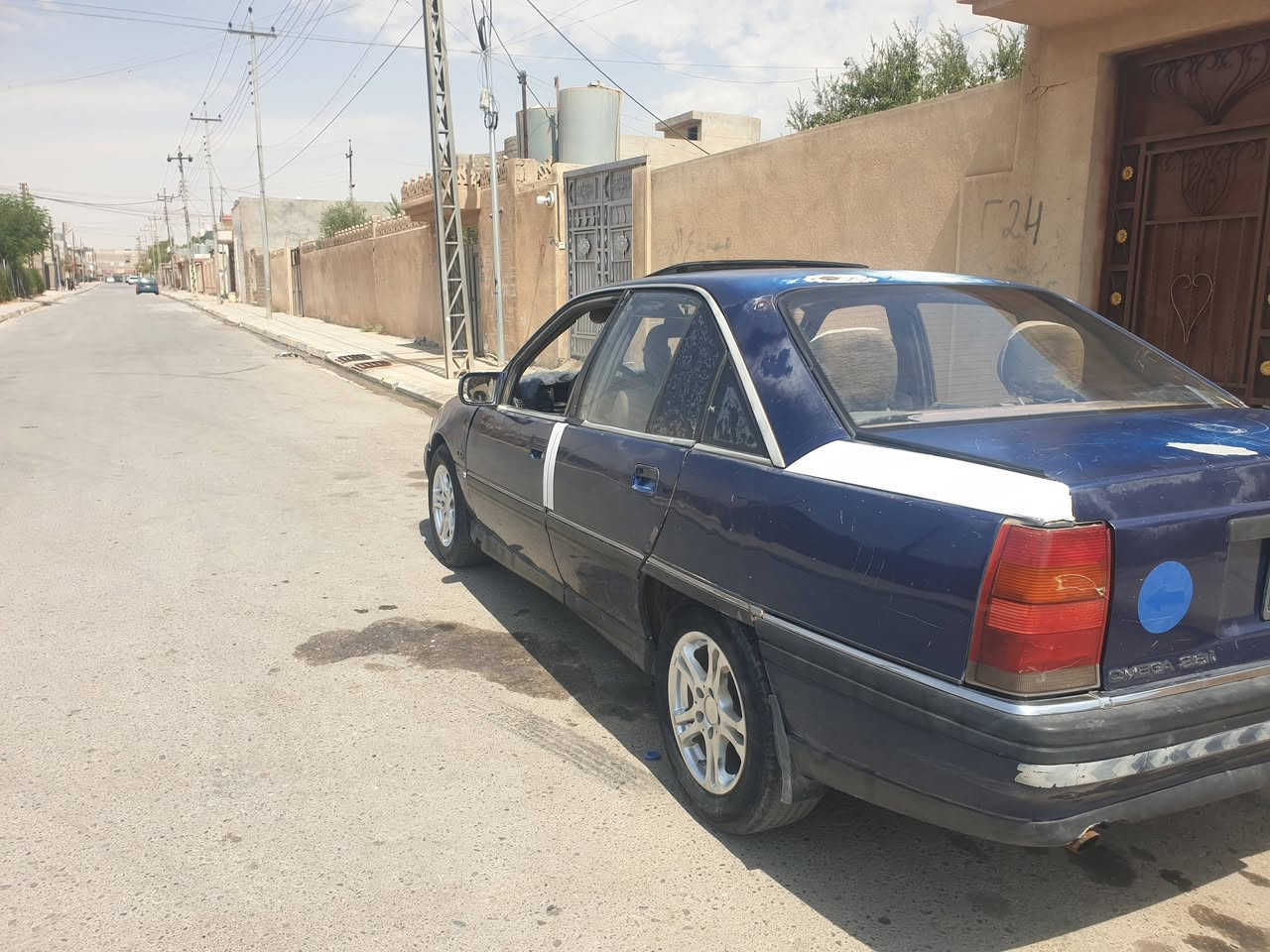 السلام عليكم اوبل اوميكا حجم 26 موديل 92 محرك 6 سلندر رقم فحص نينوى سعرها من الاخير قفل 13 ورقة شرط تحويل من الشرعي مكاني تلعفر ***********
