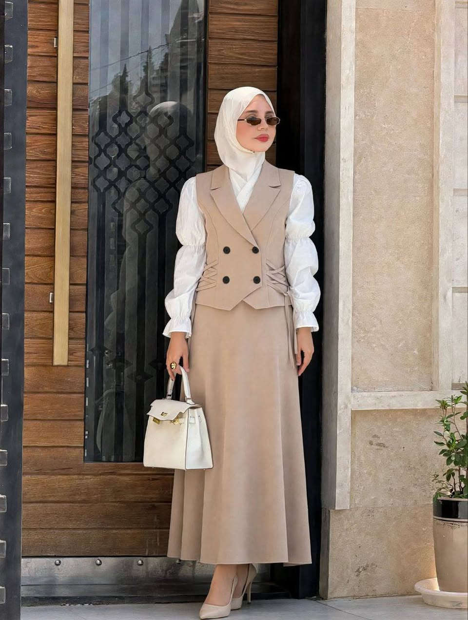 ✨ طقم نسائي قطعتين مبطن ✨
🤎 ليك مبطن + تنوره
🌷 خامة راقية وتفصيل أنيق
  متوفر ب5 الوان 
📏 القياسات: 38 | 40 | 42 | 44 | 46 | 48
💰 السعر: 30 ألف فقط
🚚 توصيل لجميع المحافظات
📩 للحجز والاستفسار مراسلة الصفحة أو واتساب: ***********
متوفر جملة او مفرد
قناه الجملة https://t.me/Sentence1278
