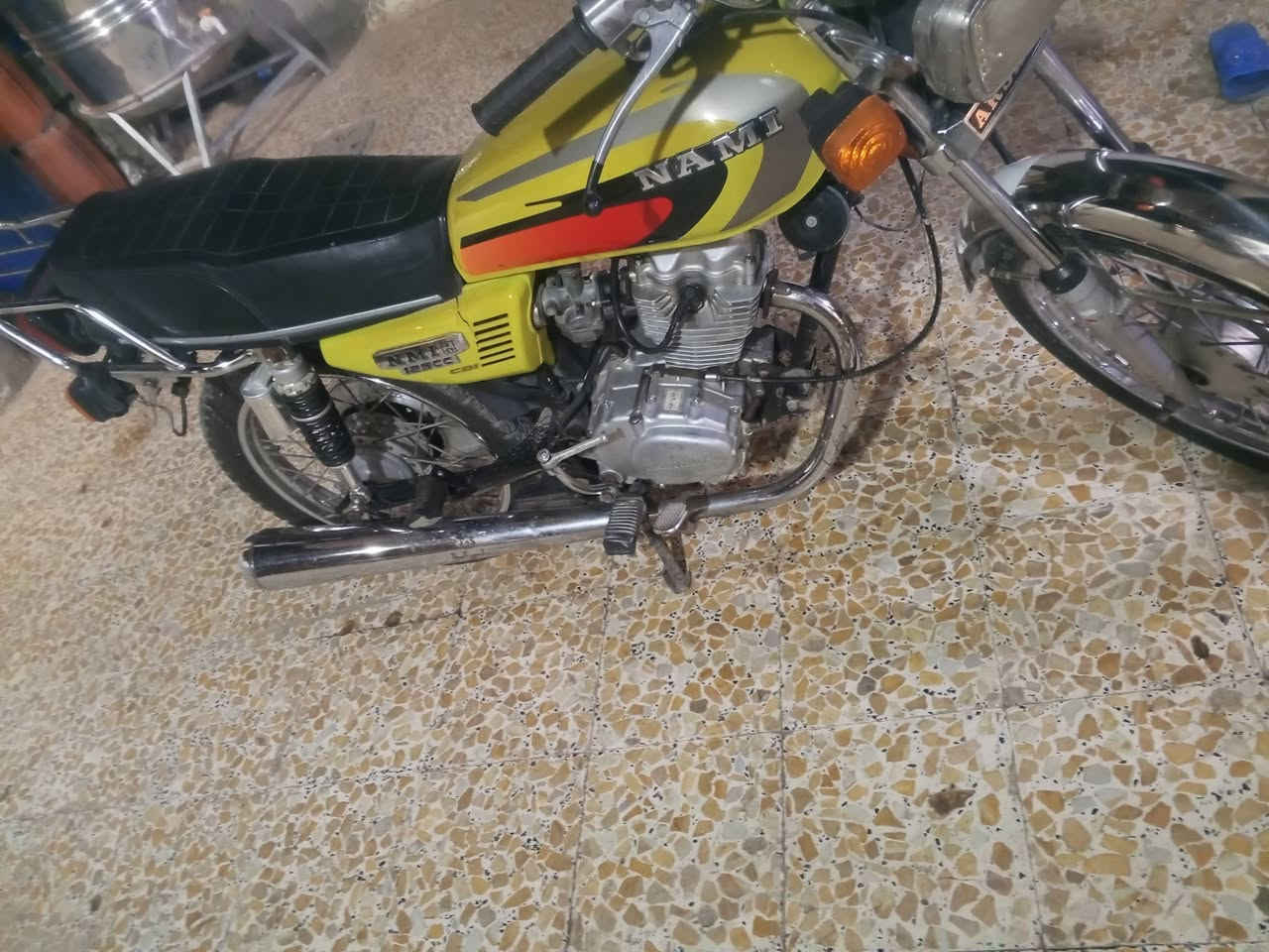 السلام عليكم دراجة موديل 22 اوراق اصولي للبيع سعر 650 وبيه مجال قليل مكاني ***********
