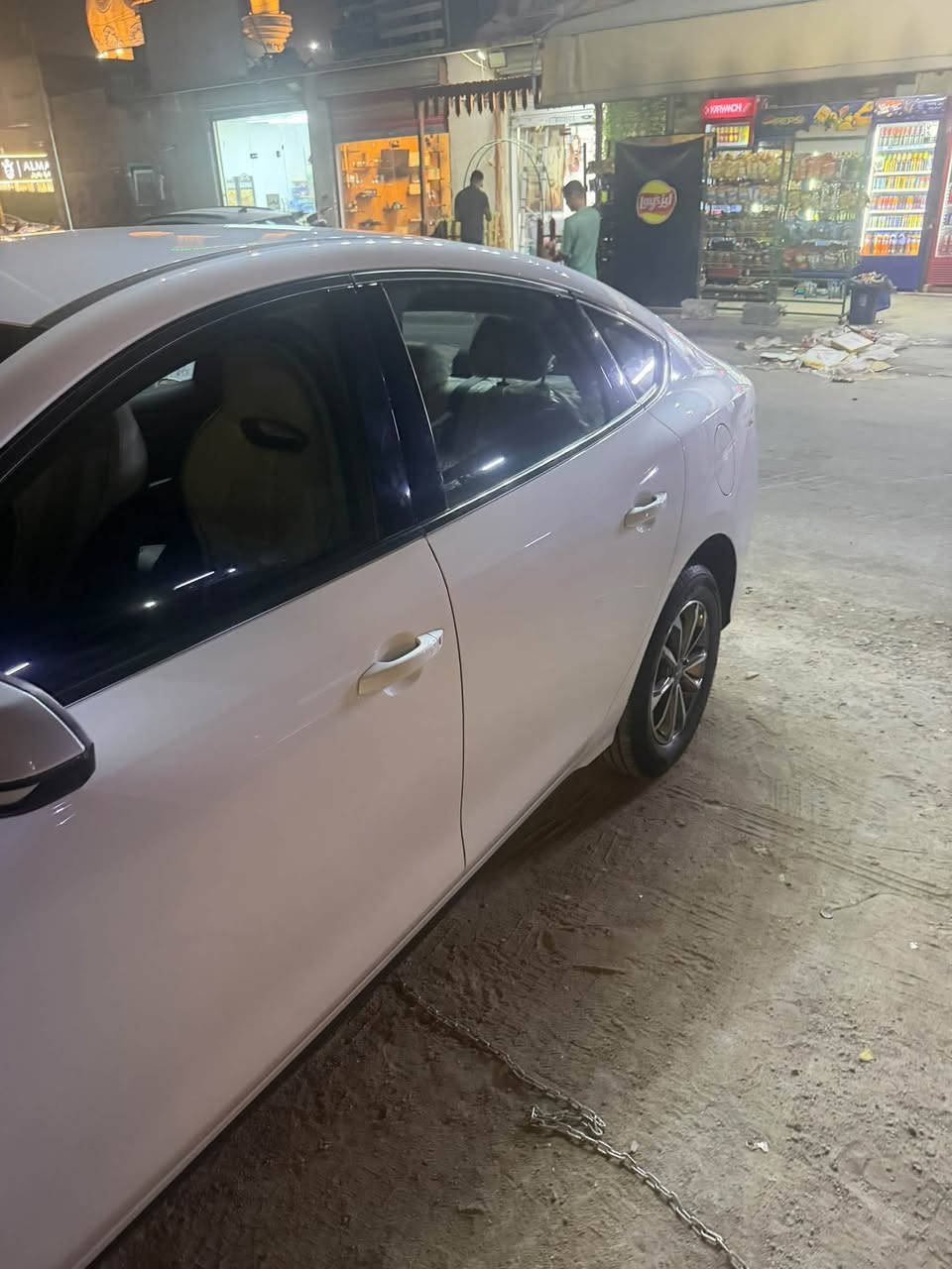 السلام وعليكم بي وأي دي للبيع دستوري مكفولة بسمي ماشية ٢٢ الكلي السعر عشرين مليون وبيها مجال مكانها بغداد ورقمها بغداد ***********
