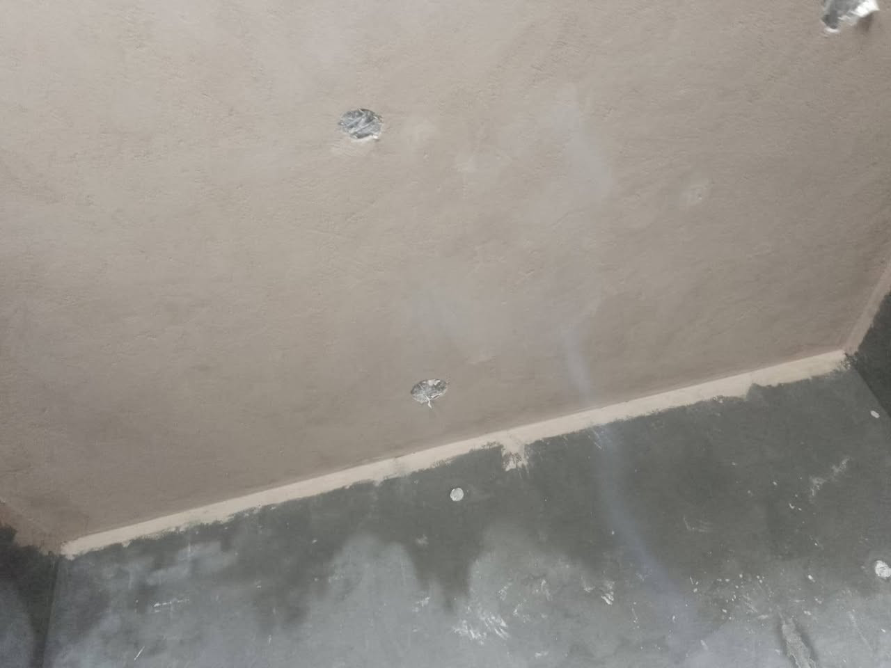 يا الله خلفه لبخ جص بورك عملنه قطعي متر وبليوميه شغل درجه اولى شوف بعينك ناصريه مركز ***********
