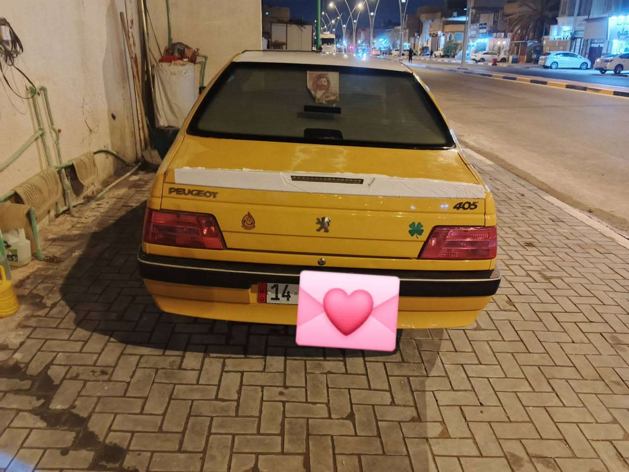 لسلام عليكم  سياره للبيع نوع بيجو باص 405 /موديل 2016 سياره كفاله لاتبديل ولا ضربه  تجي تشوف شوف العين  /السعر 50
مكاني  بشارع الطاك  (***********)

