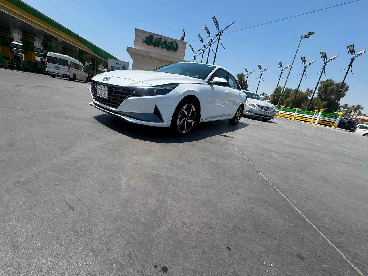إلنترا 2023
• اللون: أبيض 🤍
• المحرك: 2000 سي سي (خليجي)
• ناقل الحركة: أوتوماتيك
• الوقود: بنزين
• الممشى: 37 ألف كم
• الموقع: بغداد – 
- رقم بغداد
- فتحة سقف
-مري شفط

✅ السيارة بحالة ممتازة وجاهزة للاستخدام، استخدام شخصي، والمحرك والجير بحالة ممتازة.

💰 السعر: يُذكر للجادين أو قابل للتفاوض بعد المعاينة.

للاستفسار أو المعاينة، التواصل على الخاص أو الاتصال على الرقم: 
***********
