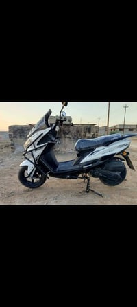 سترونك • ٢٠٢٣ • ٢٠٠٠