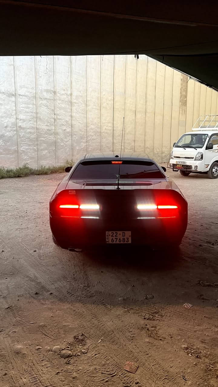 السلام عليكم سيارة للبيع تشالنجر
موديل 2019 sxt سياره مكفوله حادثه قطعه وحده فقط ماشيه 127الف كيلو سياره جديده نصبته تخبل ويل نجمه +كير اكسل مكينه كفاله 
 كشن كهربائي 
السياره احلى من الصور
السياره فورويل السعر 160$ صور الحادث راسلني واتساب ***********
