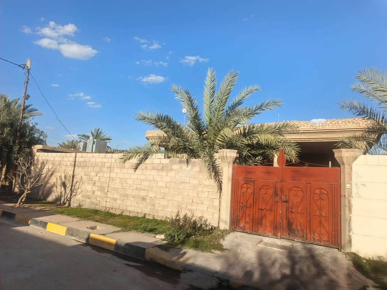 مجموعة من صور تكون نتائج العمل  بالمواد الاتيه 
1/كالي كيم 4040 ماده طلس 
2/  اصباغ كالي كيم جوكر بلاص خارجي 
 لكل من يريد التميز  وفرنالك كاليكيم معك في كل يوم 
 صور من قبل الصباغ خالد العسافي  
 ابداع وتميز مع كالي 
العنوان/   الانبار هيت المدخل الغربي للمدينة 
الهاتف ***********
