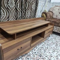 ميز بلازمه • نضيف • جديد