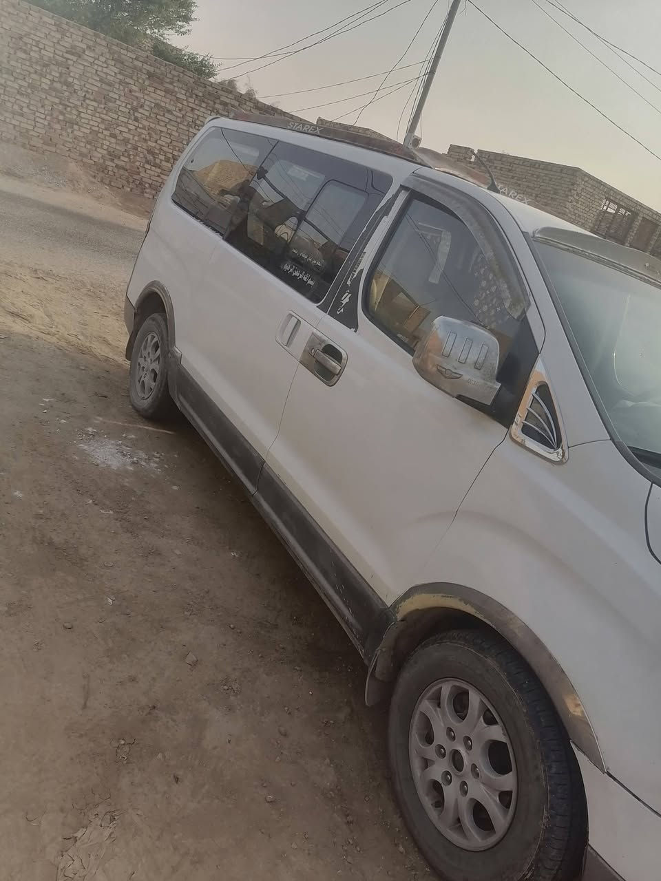 سلام عليكم ستاركس مفتوح محرك بي بخار تخم تاير باتري حداديه جديده قواعد دبل شركه تبريد ثلج  مكانه ديوانيه السعر ١٢٥ وبيها مجال حك الجيه للتوظيح القماره أثر خياس ومصلحهن
