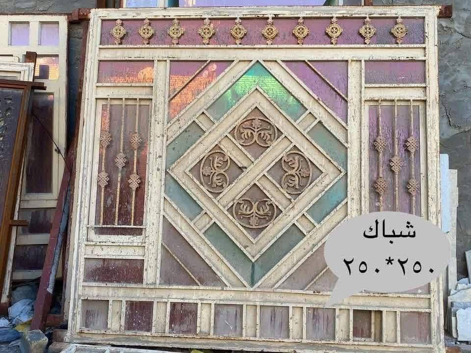 السلام عليكم ابواب وشبابيك حديد ثقيل جداً ونظافه سيت واحد نقشه وحده أسعار مناسبه جدا 

***********

نص مكتوب في الصور:
- شباك
- ٢٥٠*٢٥٠
- شباك زاويه
- ٢ * ٢٥٠