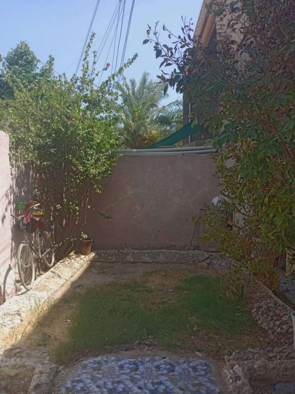 مساحة البيت ١٠٠م
واجة ١٠ و نزال ١٠ مربع
٢طابق
٢ غرفة نوم
مطبخ
استقبال
هول
صحياة
و حديقة
العنوان:محاويل حي أبو سديرة قرب المنتزة
السعر ٦٥مليون و بي مجال
الرقم *********** واتساب المصيب, بابل

