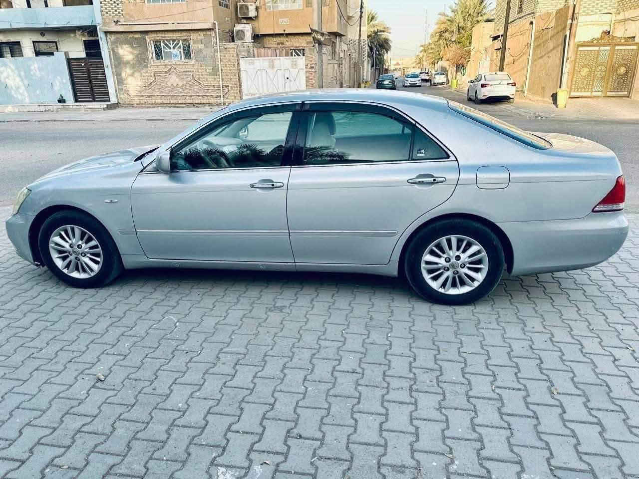 شاهينة 2005 كصةقمارة فقط 6 بصمات تبريد قطعتين تحوير نجف متومة طبق الأصل ساحب واجهة بيها ب37 للاستفسار *********** مكانها بغداد
