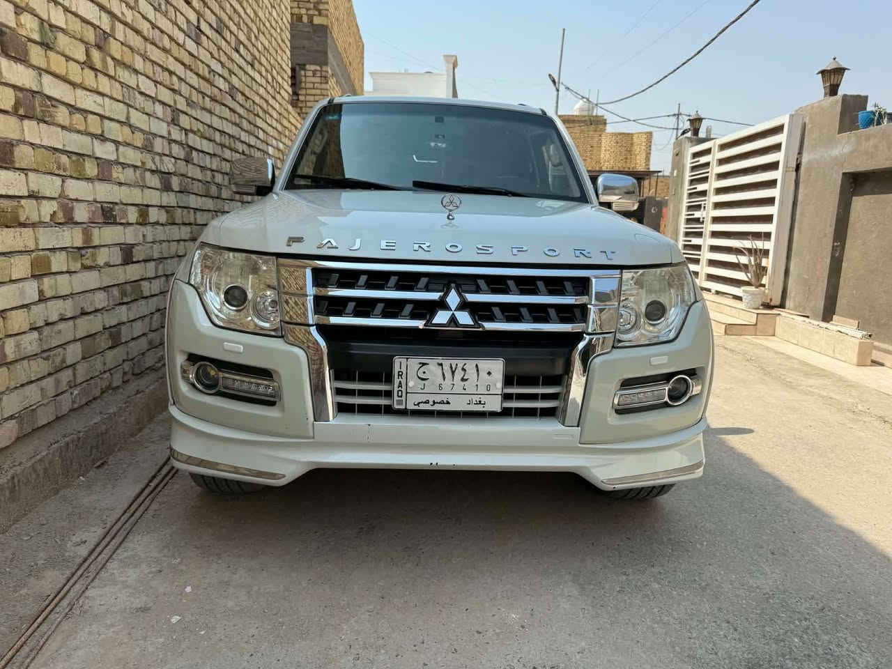 باجيرو • ٢٠١٠ • فول مواصفات