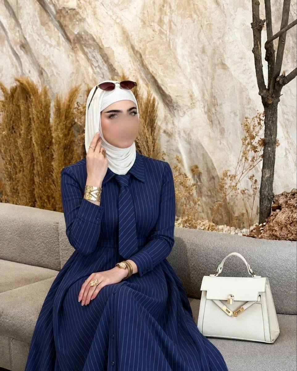 الجمال والأناقة الإيطالية بقطعة واحدة تناسب كشختج! ✨
لكل المتابعات اللي يدورون على التميز والقطع الراقية، وفرنا الكم فستان الترند الجديد! ستايل كلاسيكي مخطط يجنن باللبس، يجمع بين الأناقة الرسمية والنعومة اليومية. موديل ياخذ العقل ومريح جداً للحركة! 🥰👗
💡 ليش هذا الفستان لازم يكون بخزانتج؟
• الخامة: دابل إيطالي أصلي (أعلى كوالتي بالأسواق، قماش ثقيل، ناعم، وما يتعبج باللبس) 🇮🇹 المخطط الأنيق.
• القياسات: متوفرة بجميع المقاسات المريحة والمطلوبة (38، 40، 42، 44، 46، 48).

• : دنيا 💫
• السعر الفاجعة: فقط 30 ألف دينار! 💰💸
🚚 خدمة التوصيل:
متوفر لكل محافظات العراق بـ 5 آلاف دينار فقط! لباب بيتكِ 🚗💨
📥 للحجز والاستفسار الفوري:
أرسلي رسالة خاصة للصفحة (الدايركت) أو تواصلِ معنا مباشرة عبر الواتساب على الرقم:
📲 ***********
الحقي واحجزي قياسج قبل ما تخلص الكمية! 🏃‍♀️ ملوك الأناقة بانتظاركم.
#اناقه #فستان #طالبات #موظفات #بنات # جديد #تخفيضات
